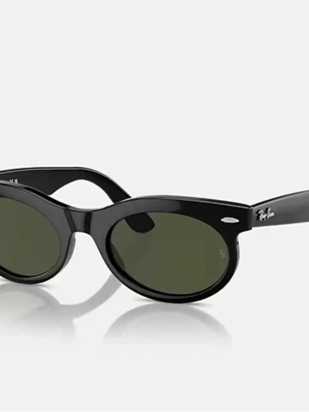 Ray-Ban Oval Wayfarer Black Frames with Green Lenses Sunglasses with a case